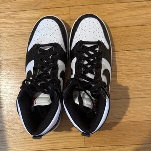 Nike Panda Women's high tops — like new!